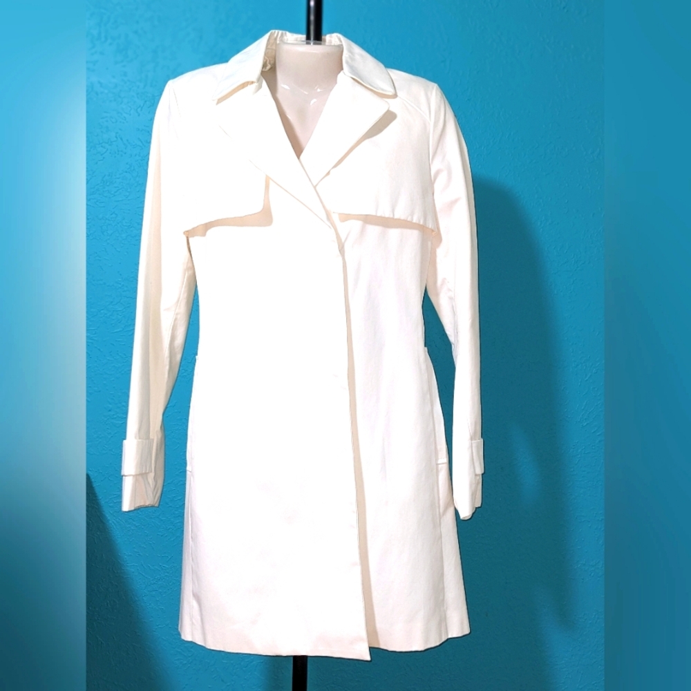 Tahari pea coat with belt, Large, NWOT